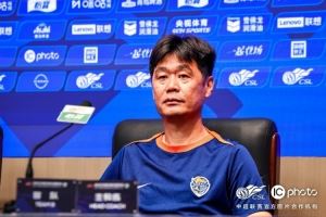 李霄鵬：最近隊員訓練比較辛苦<div   id=