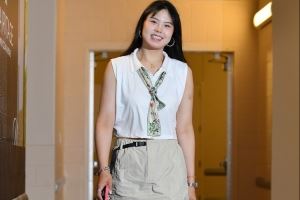 文化輸出！李月汝在更衣室?guī)ш犛岩黄鹇爮埥艿摹短煜隆?></a></div>
          <div   id=