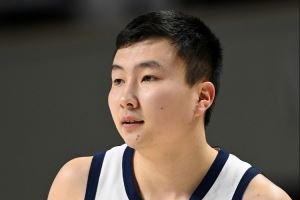 出手很多！富永啟生13投4中&三分8中2 得到12分正負(fù)值+6