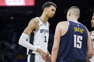 ??名主持人玩文班排名2選1：負約基奇&AD 勝恩比德&申京&唐斯