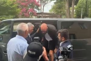 羅馬諾：都靈門將瓦尼亞接受那不勒斯體檢<div   id=