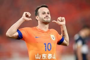 足球報(bào)：戰(zhàn)勝梅州，對(duì)泰山的信心和技戰(zhàn)術(shù)層面都有非常重要的意義