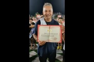 巴喬、卡洛斯“持證上崗”<div   id=