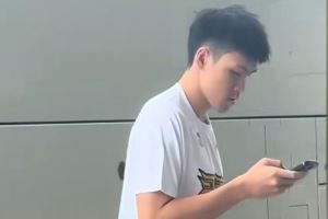 新秀報(bào)到！老6結(jié)束比賽第一時(shí)間和隊(duì)伍匯合！期待一些化學(xué)反應(yīng)～
