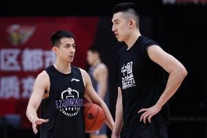 遼媒：斷舍離重建主力框架  遼寧男籃明天會(huì)更好