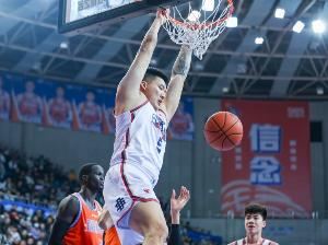媒體人:同曦少主在處理曾繁日合同問(wèn)題時(shí)很仁義 后者或加盟吉林