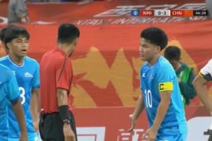 多才多藝...北馬里亞納群島U23首發(fā)20號中衛(wèi)還是羽毛球球員
