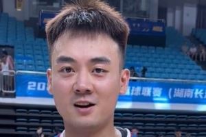 夜幕降臨<div   id=